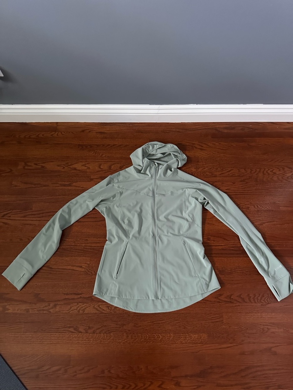 💚 Lululemon Mist Over Windbreaker – Size 10 (Palm Court) 💚